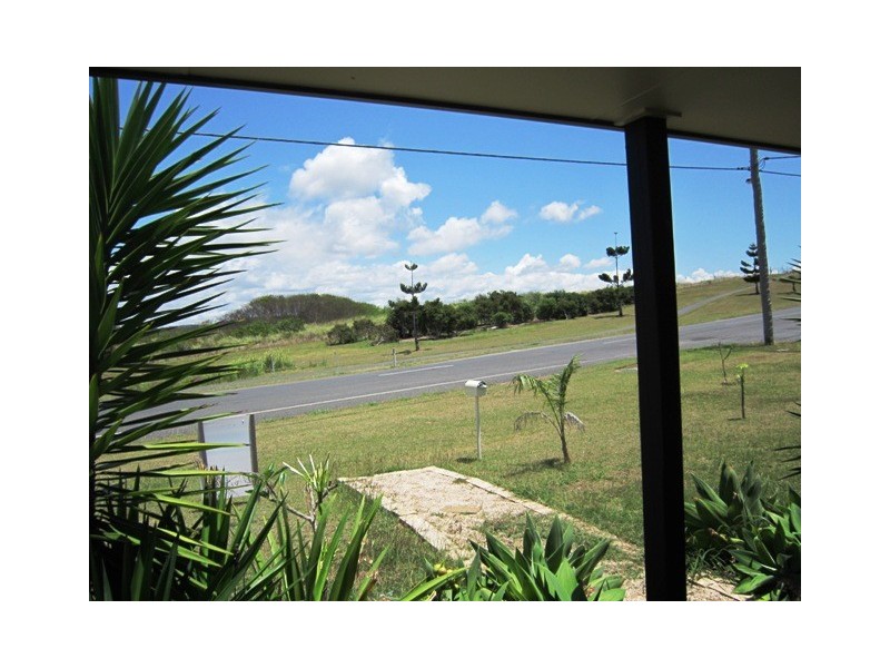 54 Thomas Street, Emu Park QLD 4710