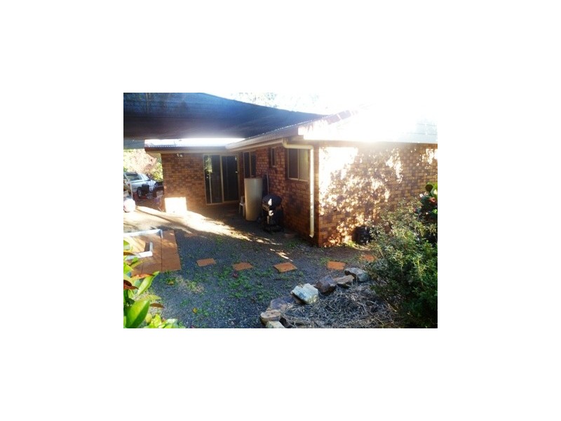 108 Stones Road, Woodbury QLD 4703