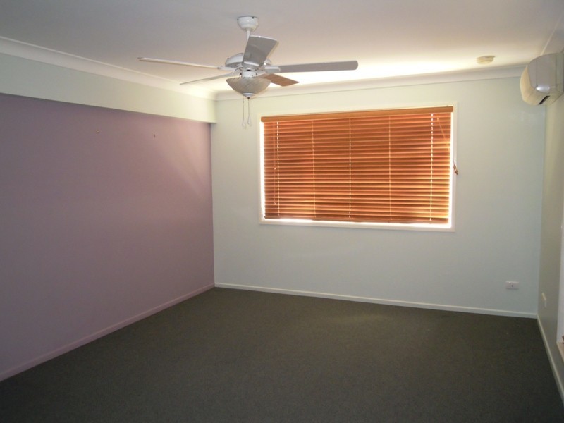 16 Hellas Street, Barlows Hill QLD 4703