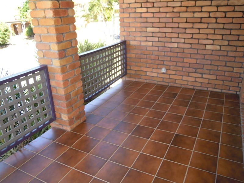 16 Hellas Street, Barlows Hill QLD 4703