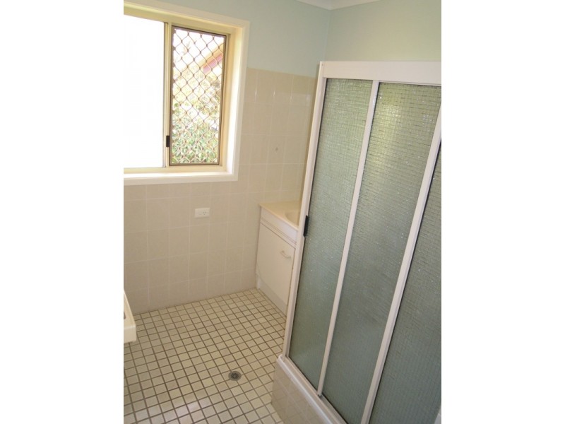 16 Hellas Street, Barlows Hill QLD 4703