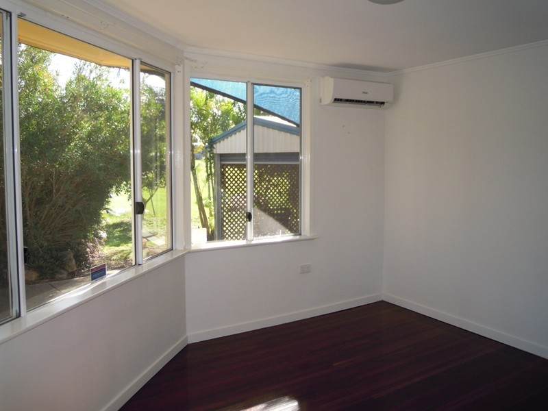 11 Barnes Street, Barlows Hill QLD 4703