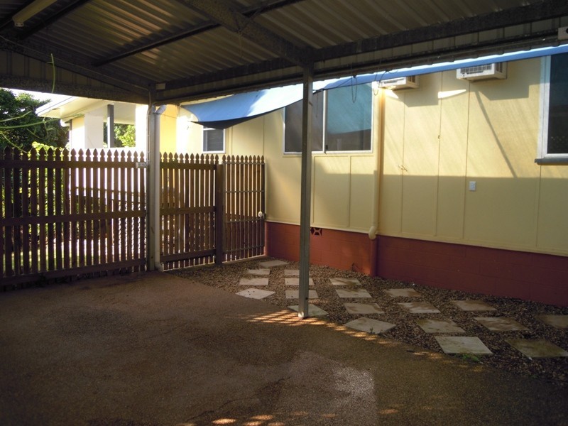 11 Barnes Street, Barlows Hill QLD 4703