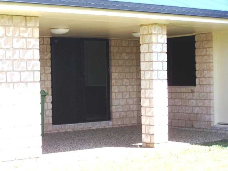 25 Discovery Crescent, Rosslyn QLD 4703