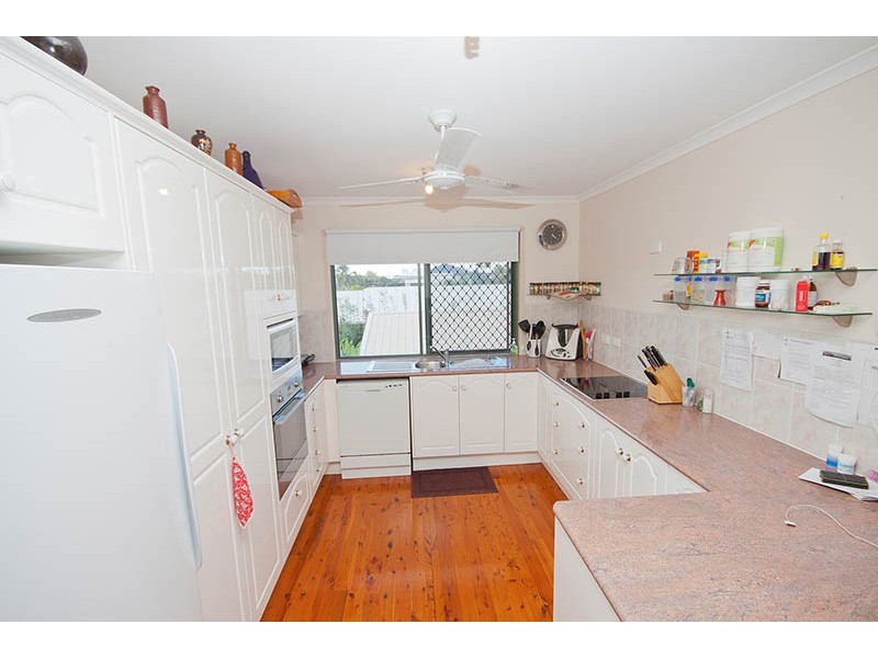 16 Kiama Avenue, Bangalee QLD 4703