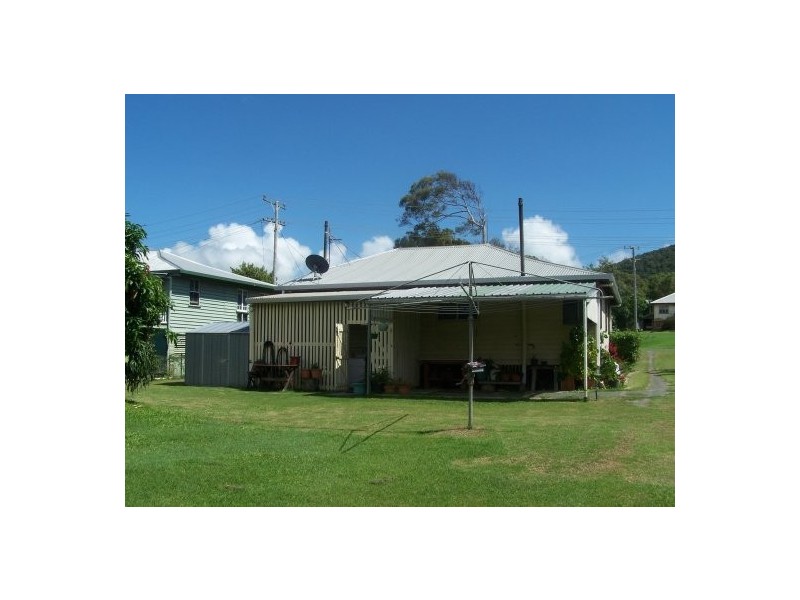 4 Spring Street, Yeppoon QLD 4703