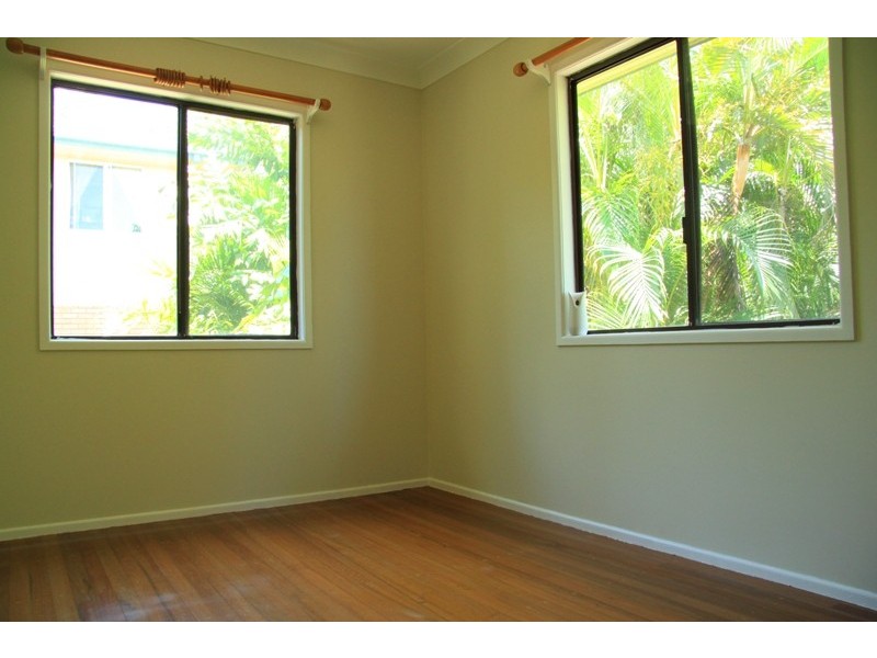 8 Greer Street, Meikleville Hill QLD 4703