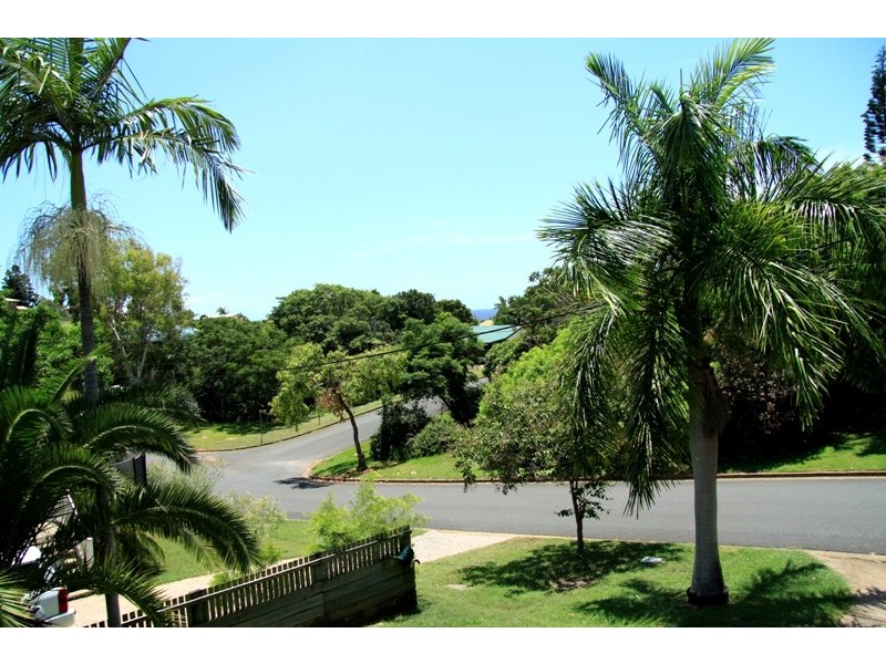 8 Greer Street, Meikleville Hill QLD 4703