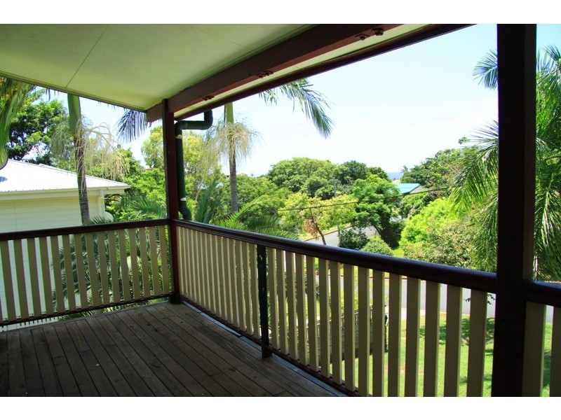 8 Greer Street, Meikleville Hill QLD 4703