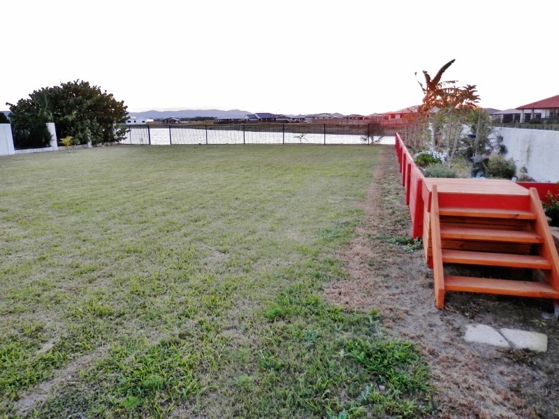 74 Monaco Drive, Zilzie QLD 4710