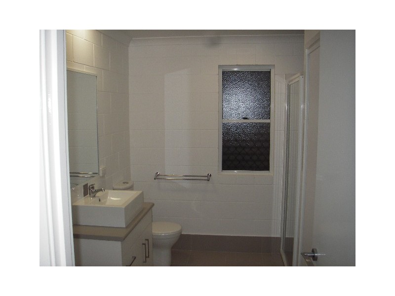 unit 2/ 5 Birdwood Avenue, Yeppoon QLD 4703
