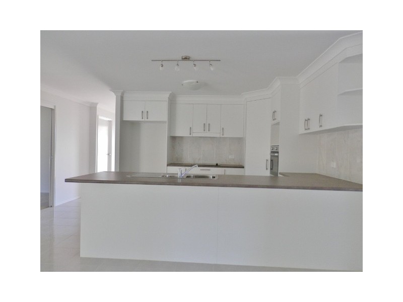 3 Webb Place, Barmaryee QLD 4703