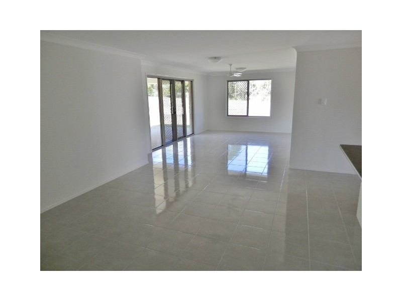 3 Webb Place, Barmaryee QLD 4703