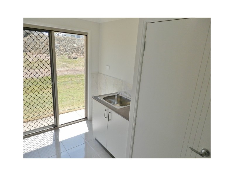 3 Webb Place, Barmaryee QLD 4703