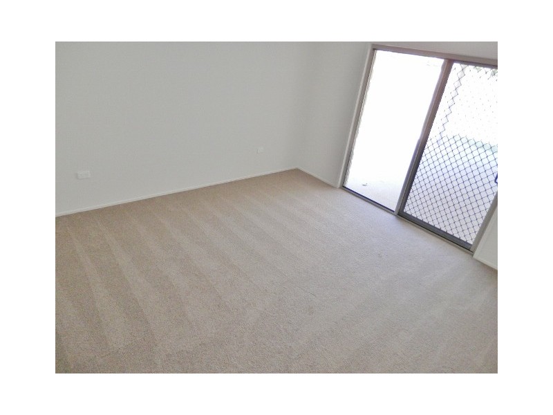 3 Webb Place, Barmaryee QLD 4703