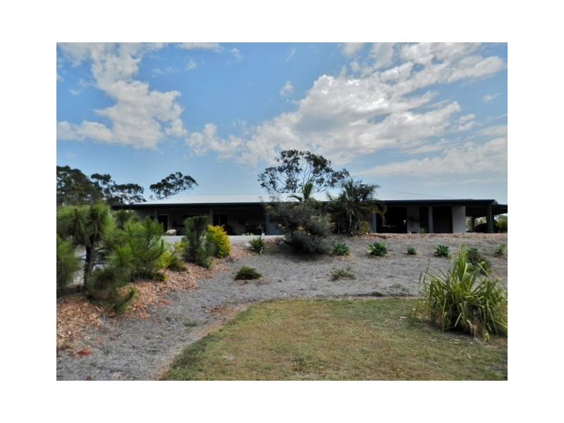 20 Racecourse Road, Barmaryee QLD 4703