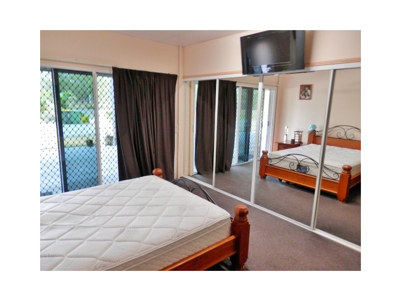 20 Racecourse Road, Barmaryee QLD 4703