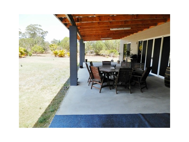 20 Racecourse Road, Barmaryee QLD 4703