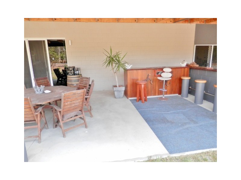 20 Racecourse Road, Barmaryee QLD 4703