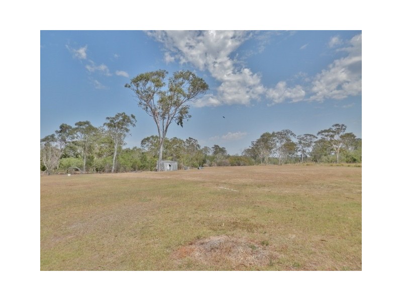 20 Racecourse Road, Barmaryee QLD 4703