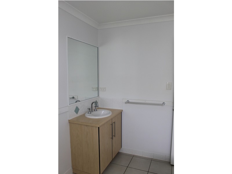 32 Connor Street, Zilzie QLD 4710
