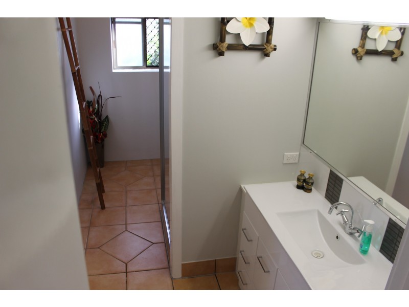 5 Clair Court, Taranganba QLD 4703