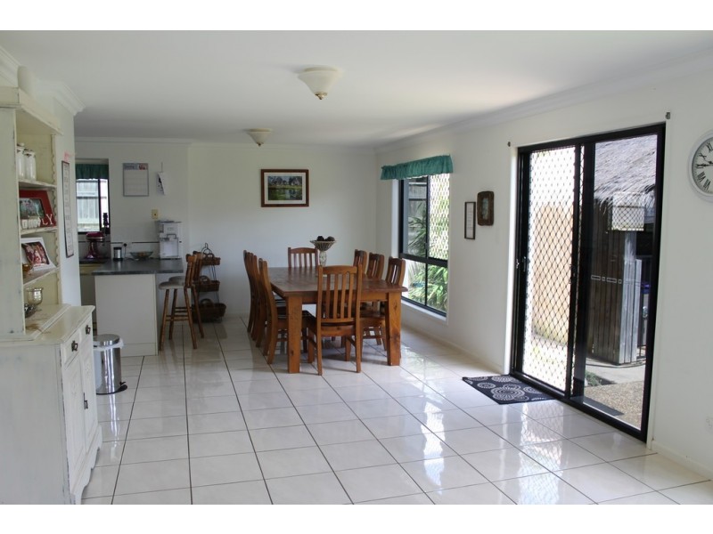 40 Miami Crescent, Pacific Heights QLD 4703