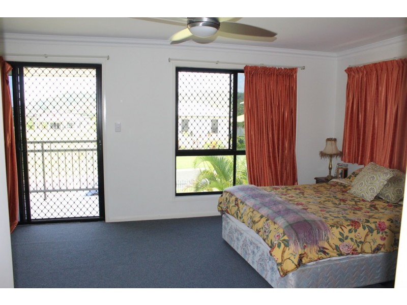 40 Miami Crescent, Pacific Heights QLD 4703