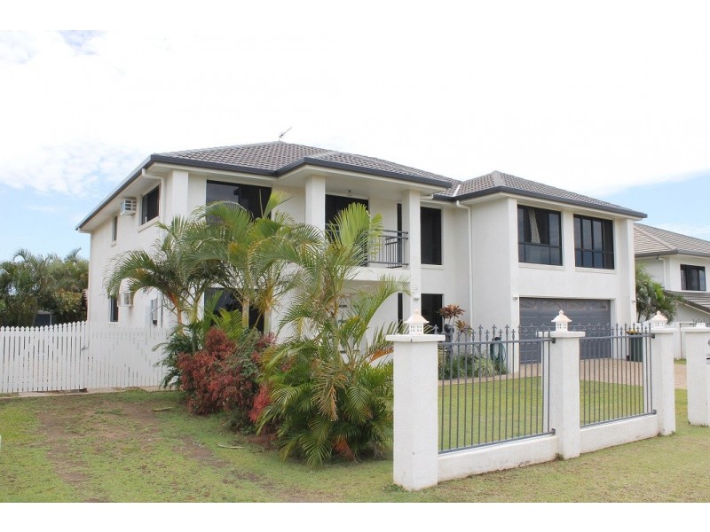 40 Miami Crescent, Pacific Heights QLD 4703