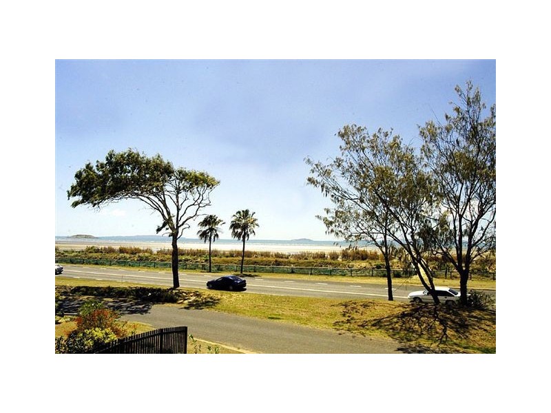 986 Scenic Highway, Kinka Beach QLD 4703