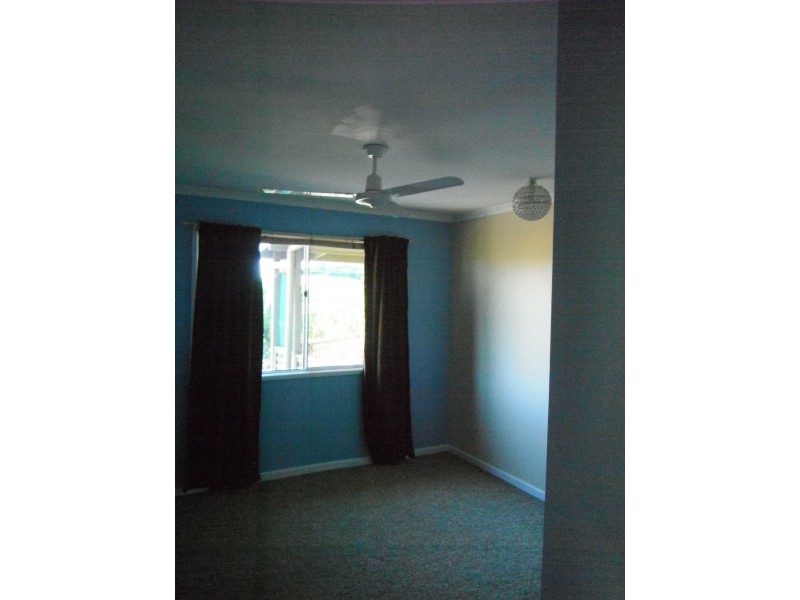 54 Poplar Street, Cooee Bay QLD 4703