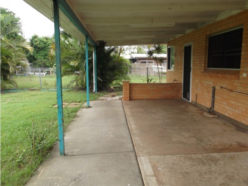 17 Wall Street, Cooee Bay QLD 4703