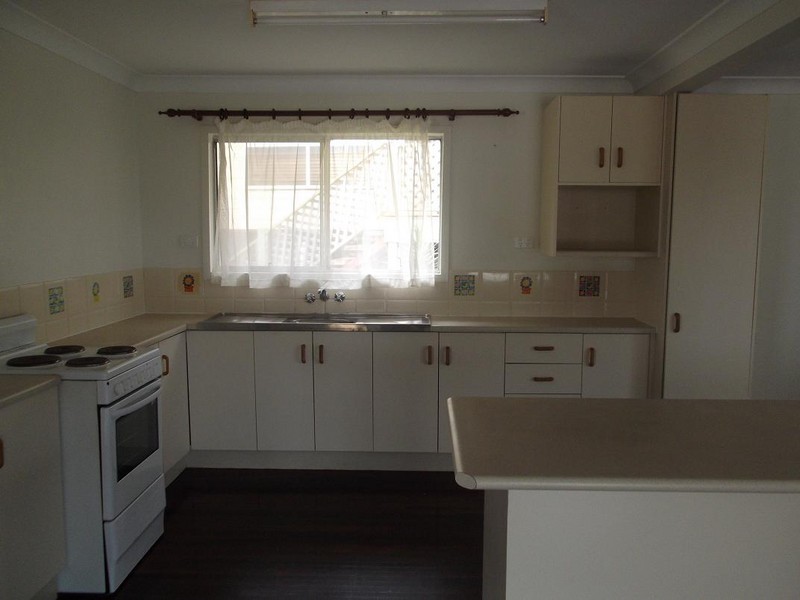 18 Dolphin Crescent, Taranganba QLD 4703