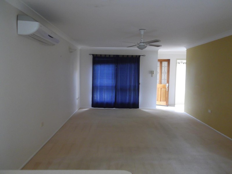 UNIT 1 /3 RITA MAY COURT, Taranganba QLD 4703