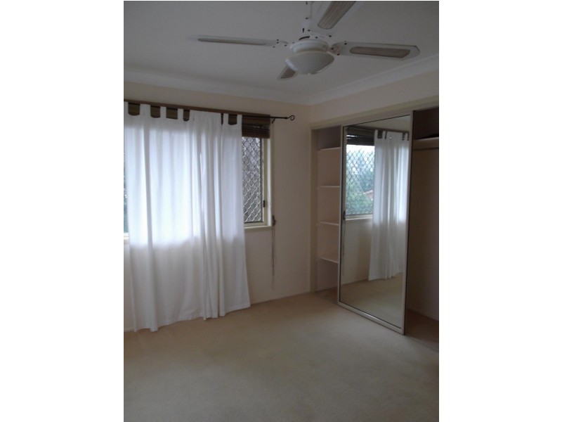 UNIT 1 /3 RITA MAY COURT, Taranganba QLD 4703