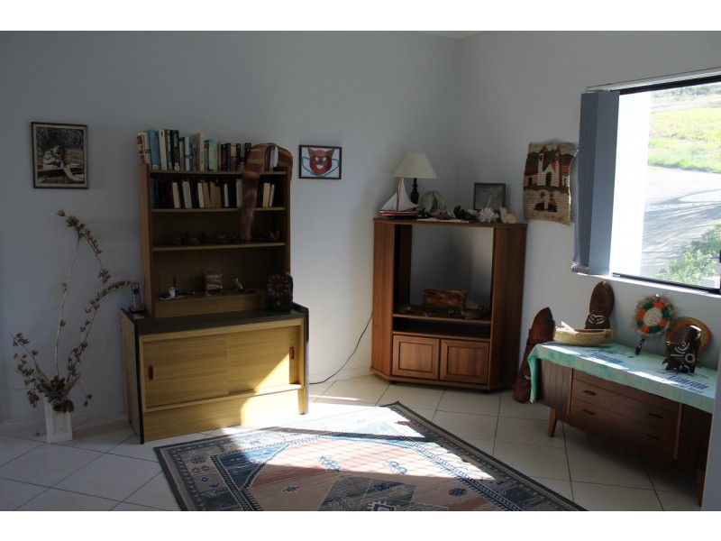 7 Pacific Vista Close, Pacific Heights QLD 4703