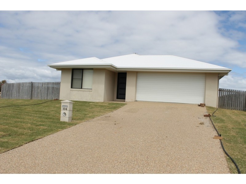 104 Amalfi Drive, Zilzie QLD 4710