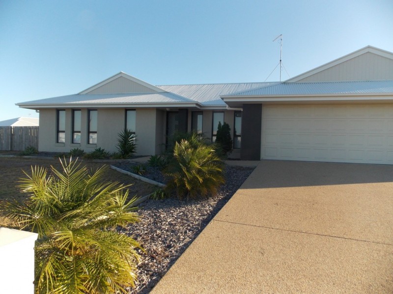 1 Falcon Crest, Zilzie QLD 4710