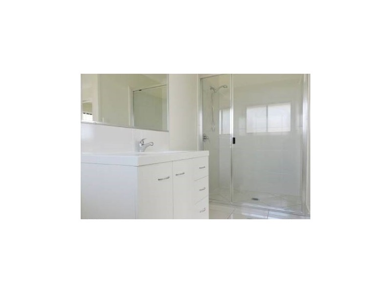 1 Falcon Crest, Zilzie QLD 4710