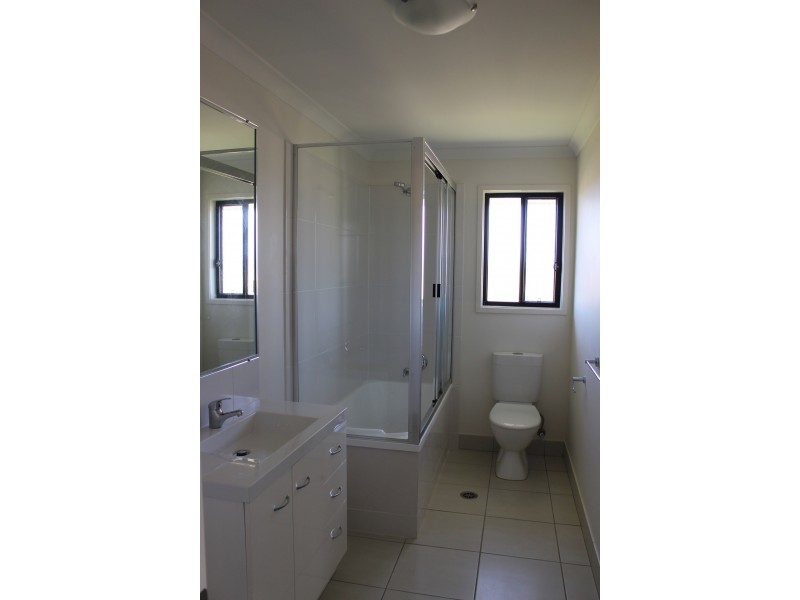 104 Amalfi Drive, Zilzie QLD 4710