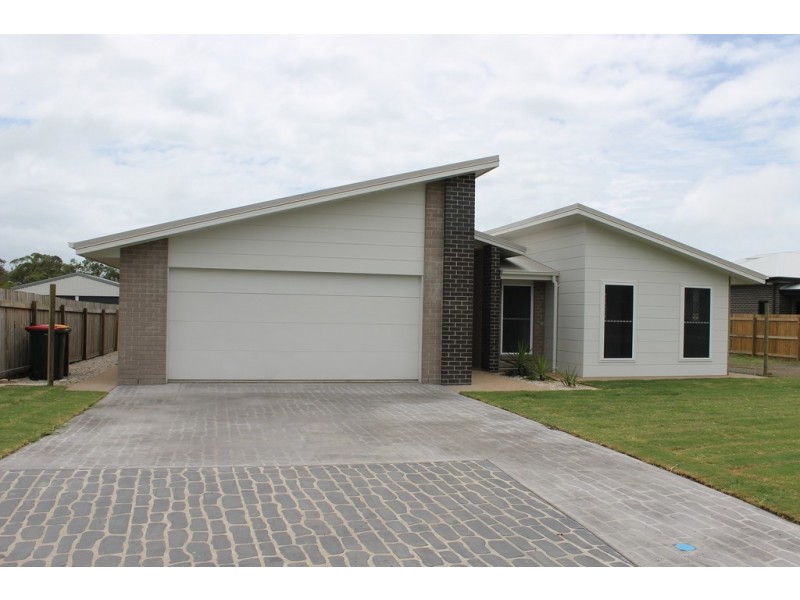 9 Nautilus Street, Taroomball QLD 4703