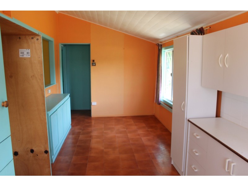830 Scenic Highway, Kinka Beach QLD 4703