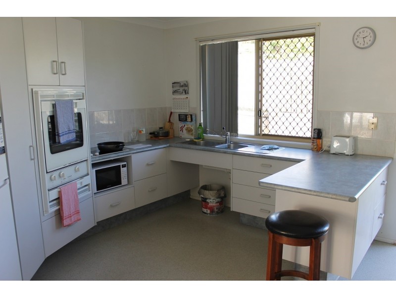 4 / 27 Rockhampton Rd, Yeppoon QLD 4703