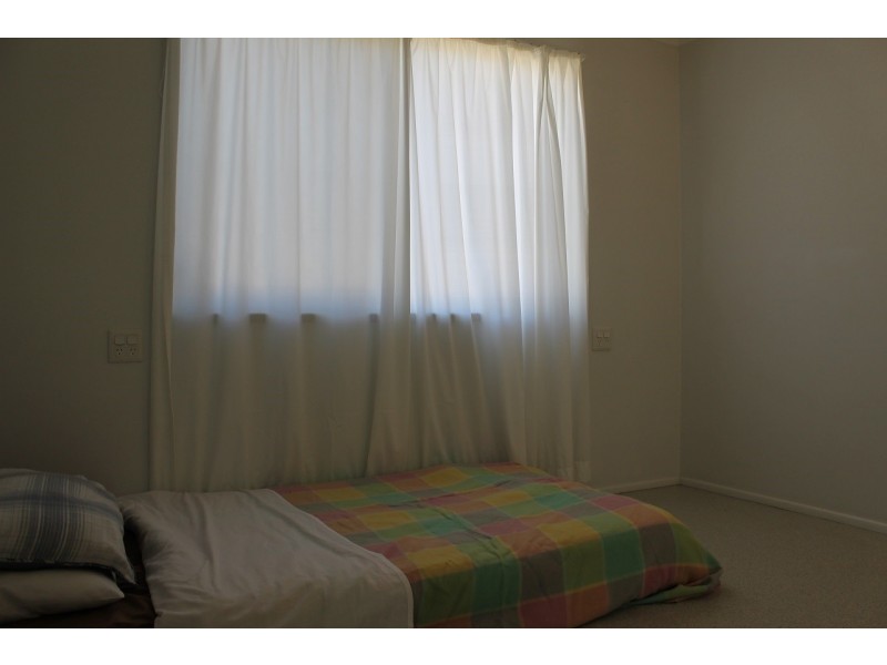 4 / 27 Rockhampton Rd, Yeppoon QLD 4703