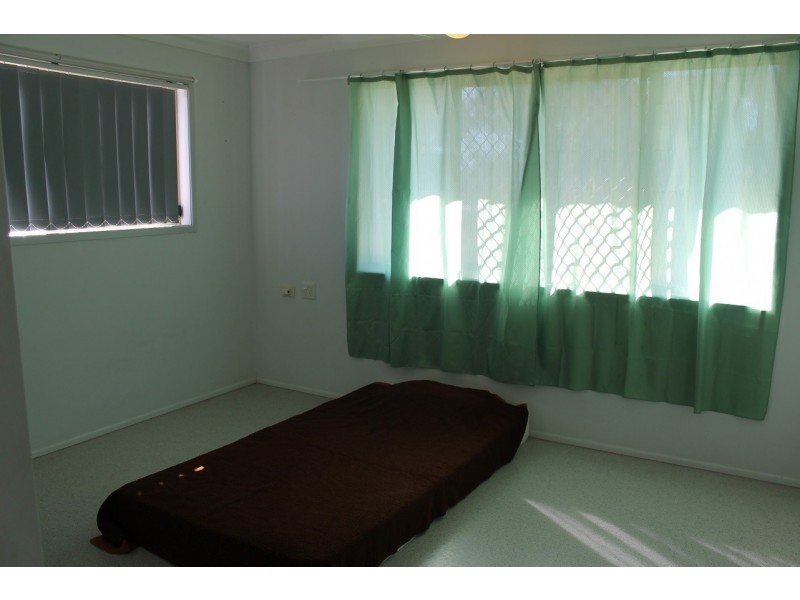 4 / 27 Rockhampton Rd, Yeppoon QLD 4703