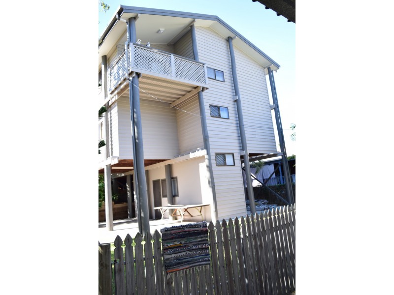 39 Ferguson Street, Emu Park QLD 4710