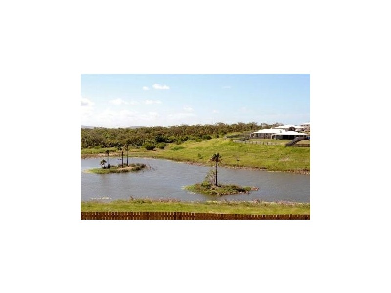 30 Falcon Crest, Zilzie QLD 4710