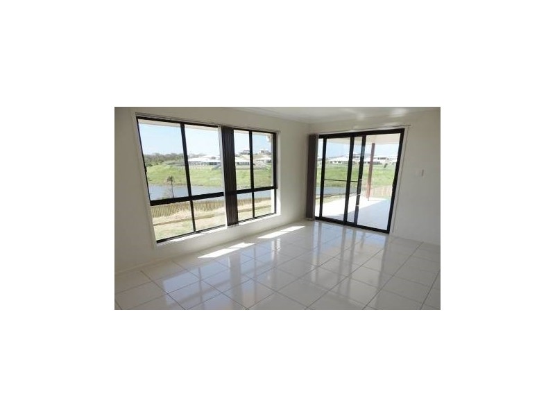 30 Falcon Crest, Zilzie QLD 4710