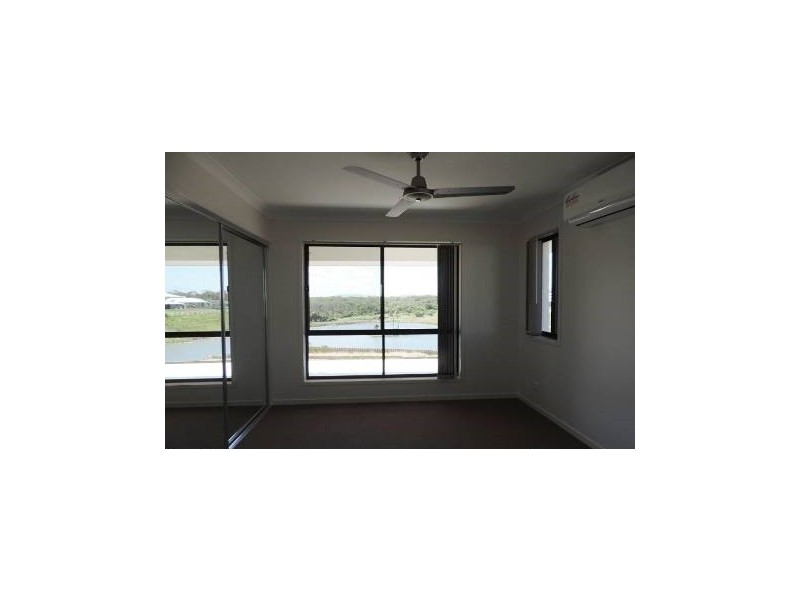 30 Falcon Crest, Zilzie QLD 4710