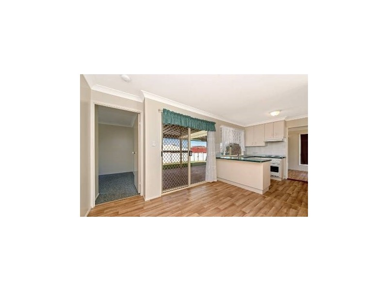 6 Oaklands Court, Glenvale QLD 4350